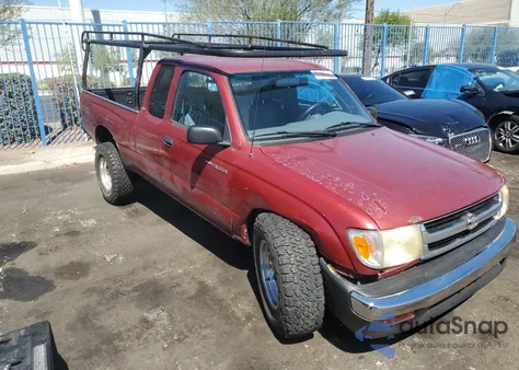1999 Toyota Tacoma Xtracab из США, поврежденный, VIN 4TAVL52N6XZ501334